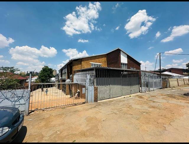 2 BEDROOM APARTMENT FOR SALE IN GERMISTON STATION